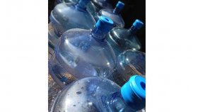 Вода, обстрелы, зарплаты. Как живет Донецк — в репортаже RTVI